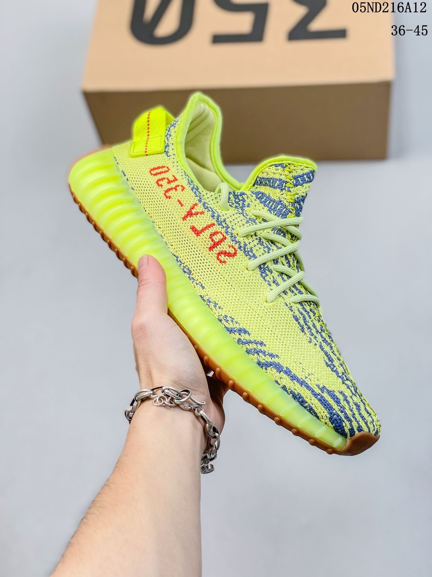 4YA69Z   Yeezy Fashion Sneakers (No Box, August-October Big Sale)