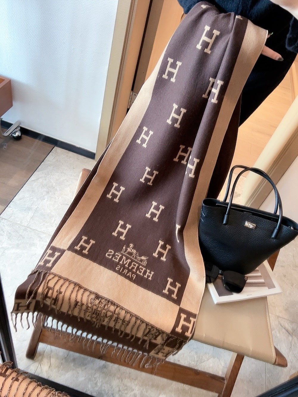 14H417W　 Fashion scarves