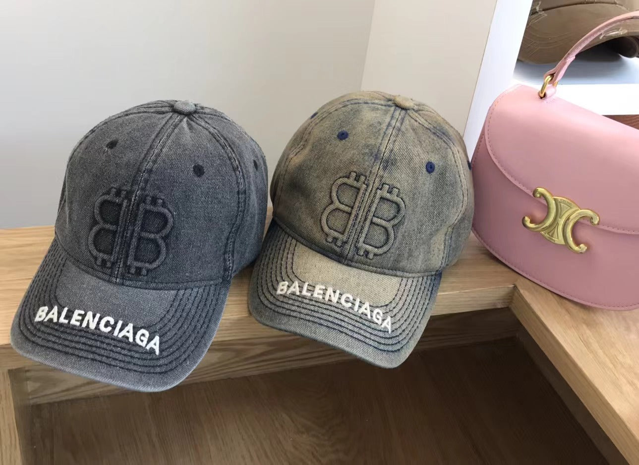 14J24M  Fashion hats