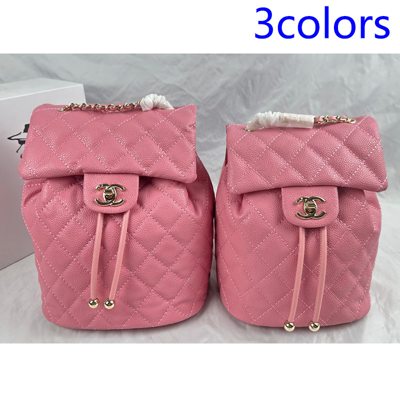 4XC18B  Fashion leather backpacks