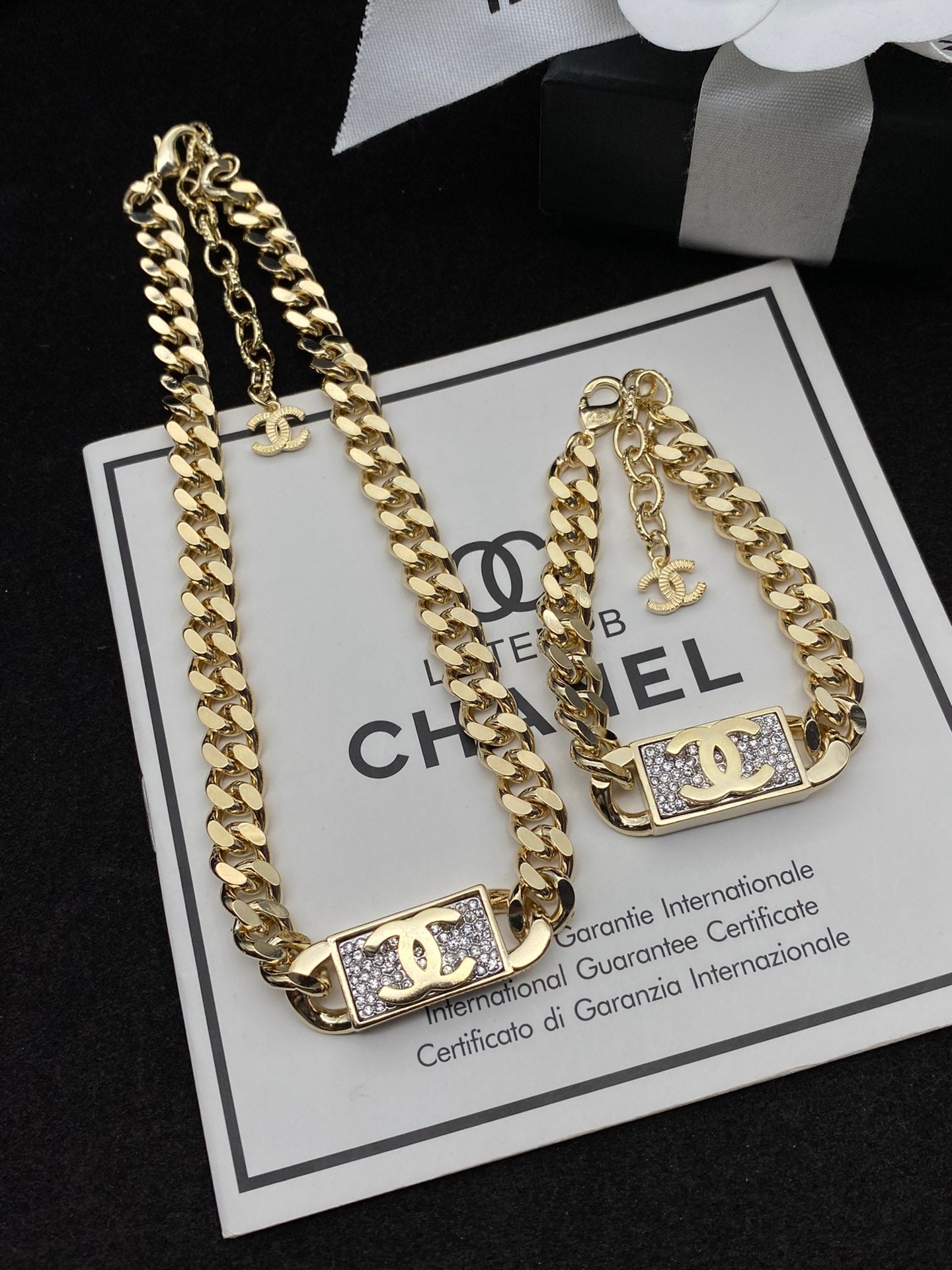 1NC93X Fashionable high -quality necklace bracelet earrings