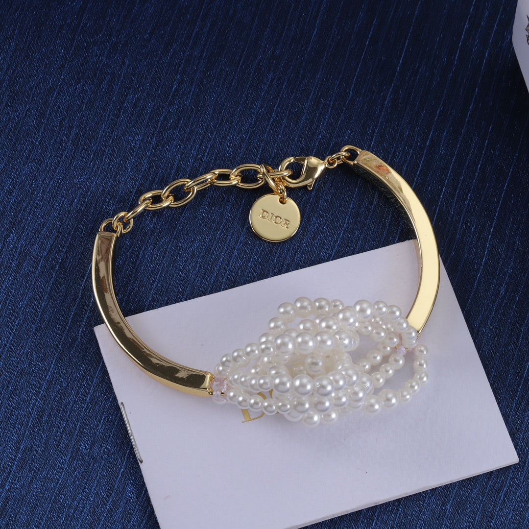 14D1012K   Fashion  Bracelets