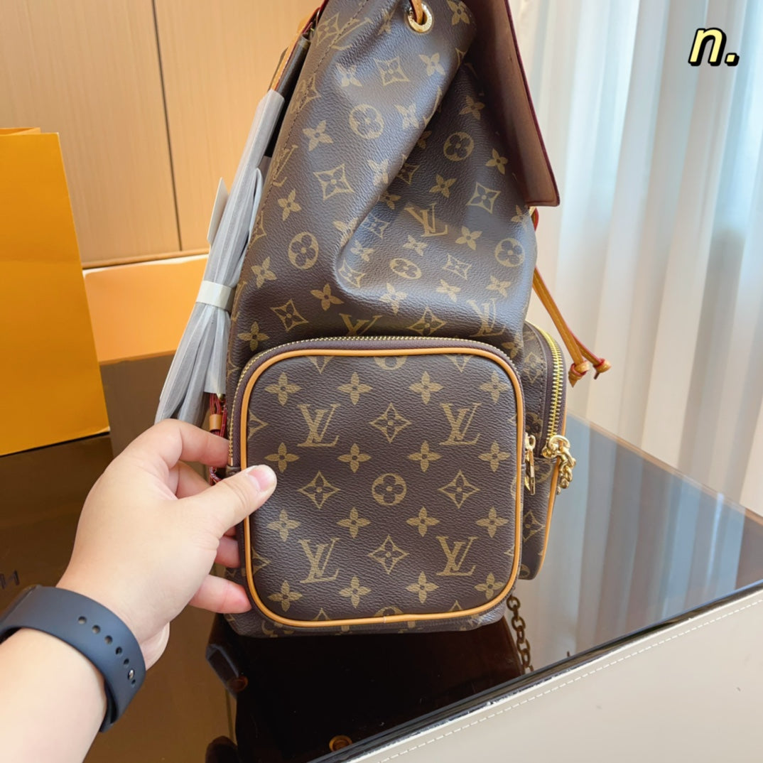 6XE149B Fashion leather backpack