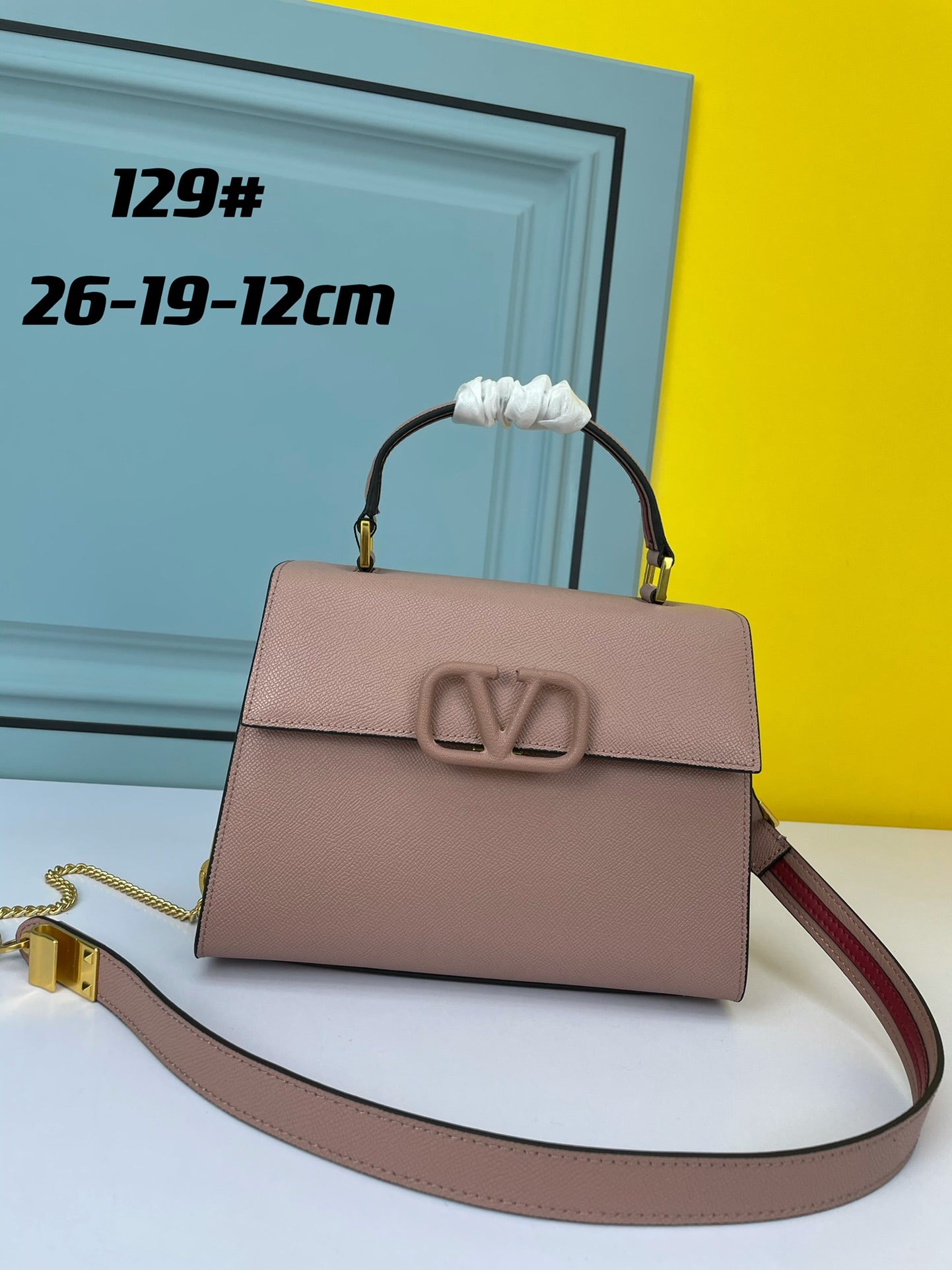 1XVL30B  Fashionable leather bag 