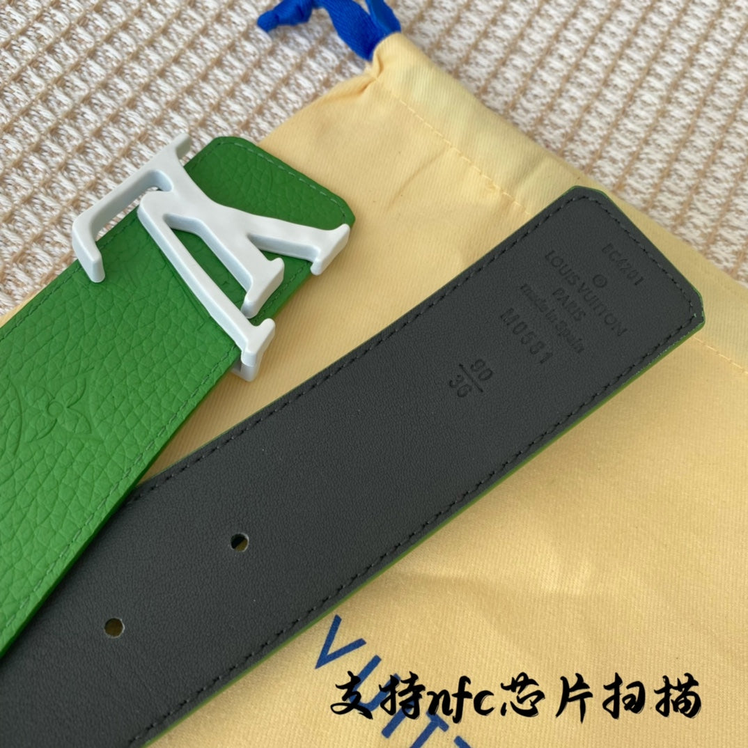 1: 1 High -quality head layer leather belt 1YE56P