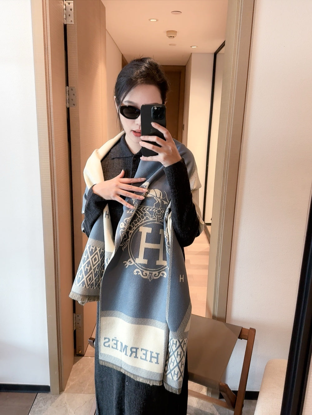 14H395W　 Fashion scarves