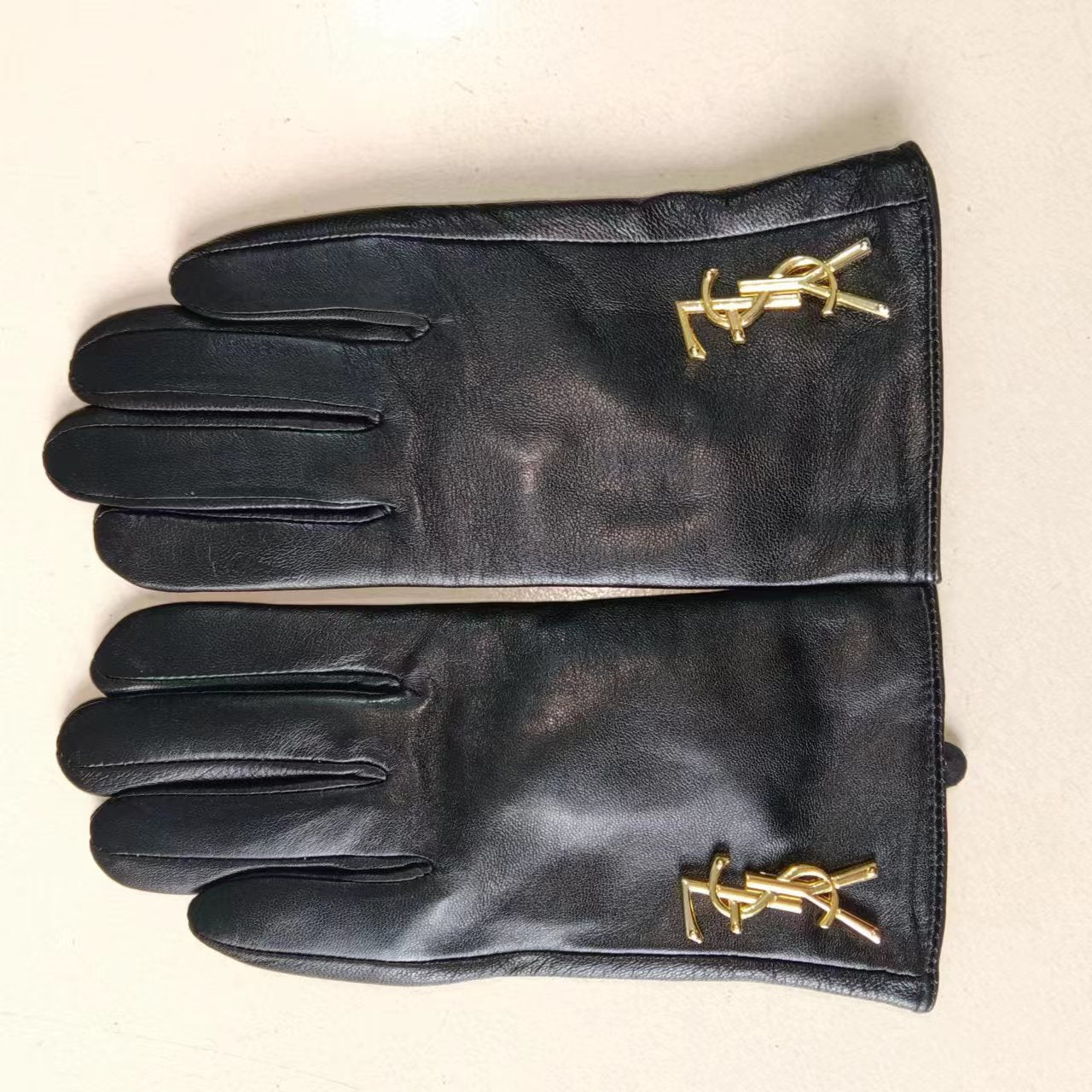 24SL85S   Fashion gloves