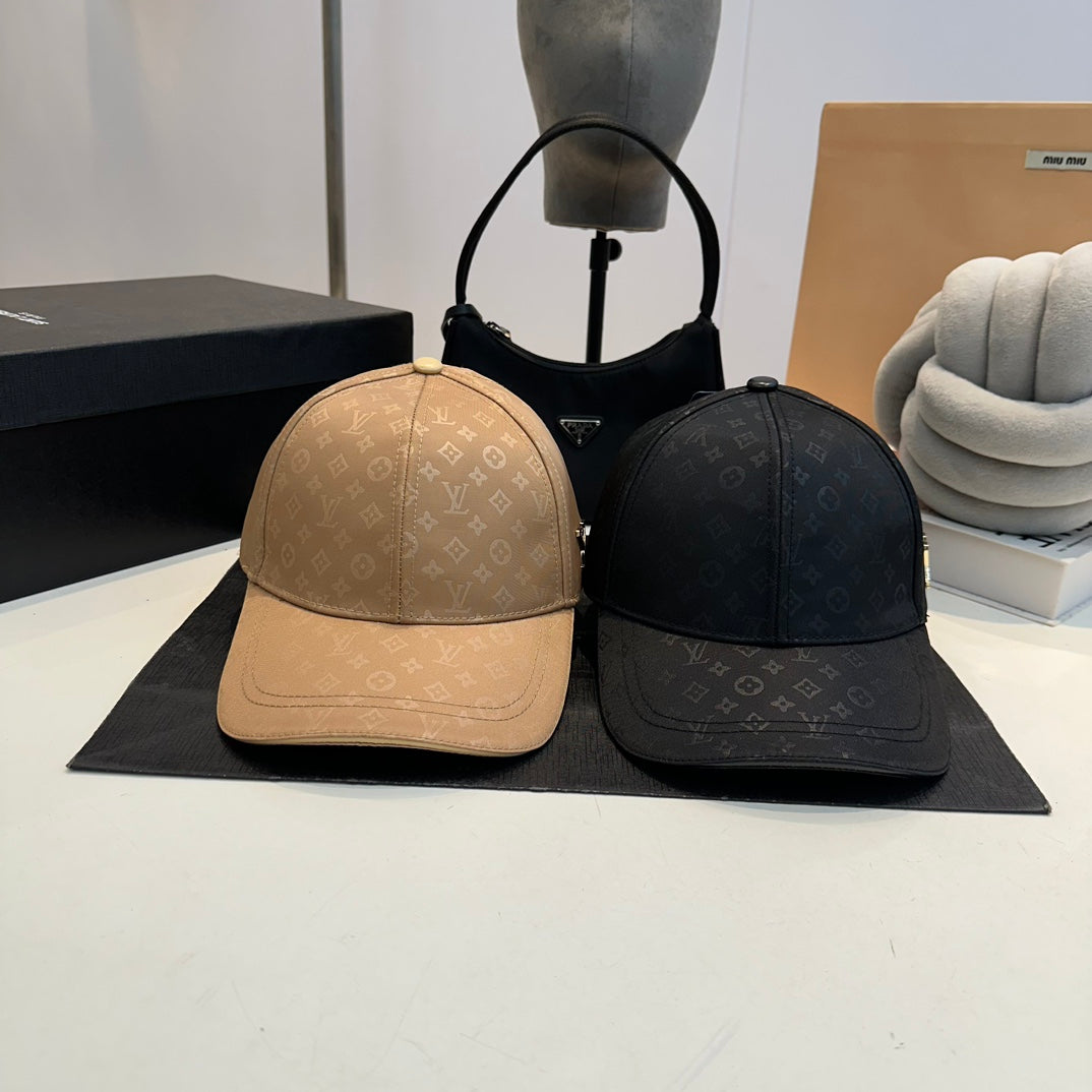 14E341M  Fashion hats