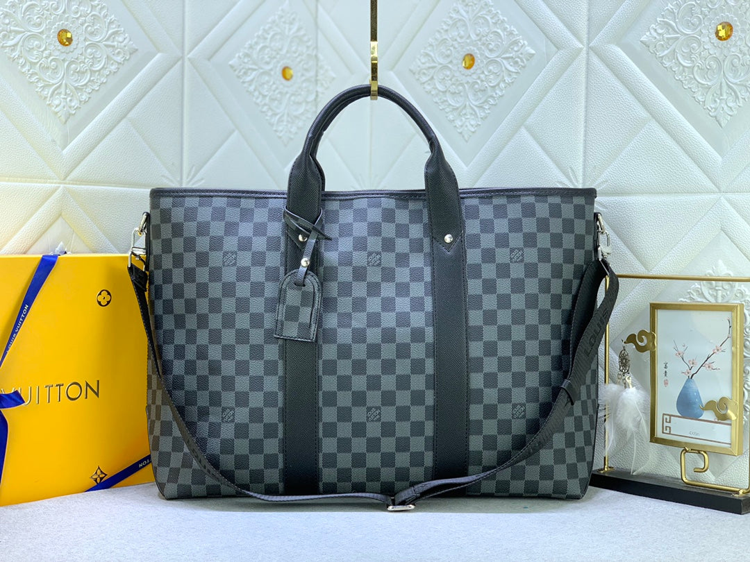 2XE350B  Fashionable leather bag 