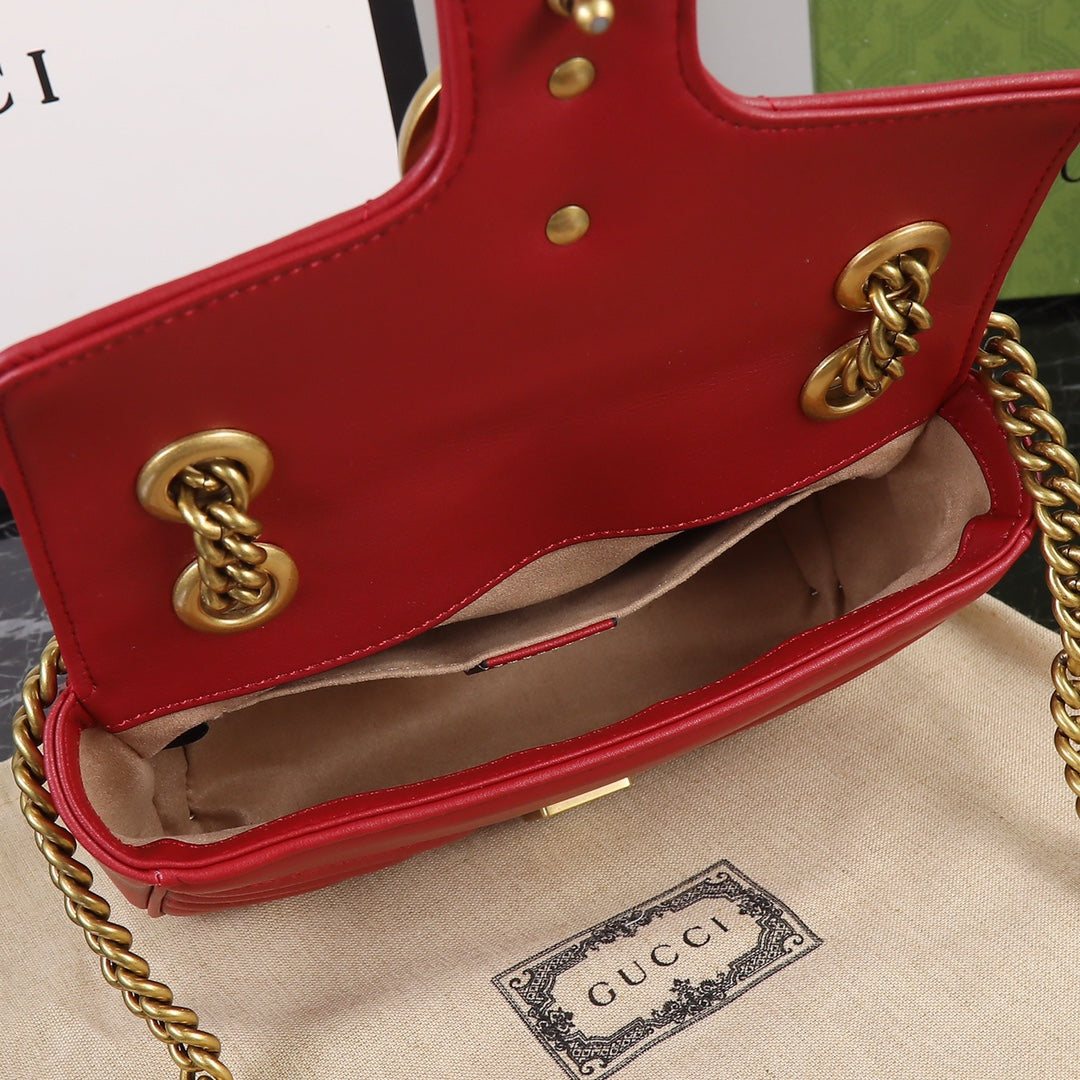 1XB283B  Fashionable leather bag 