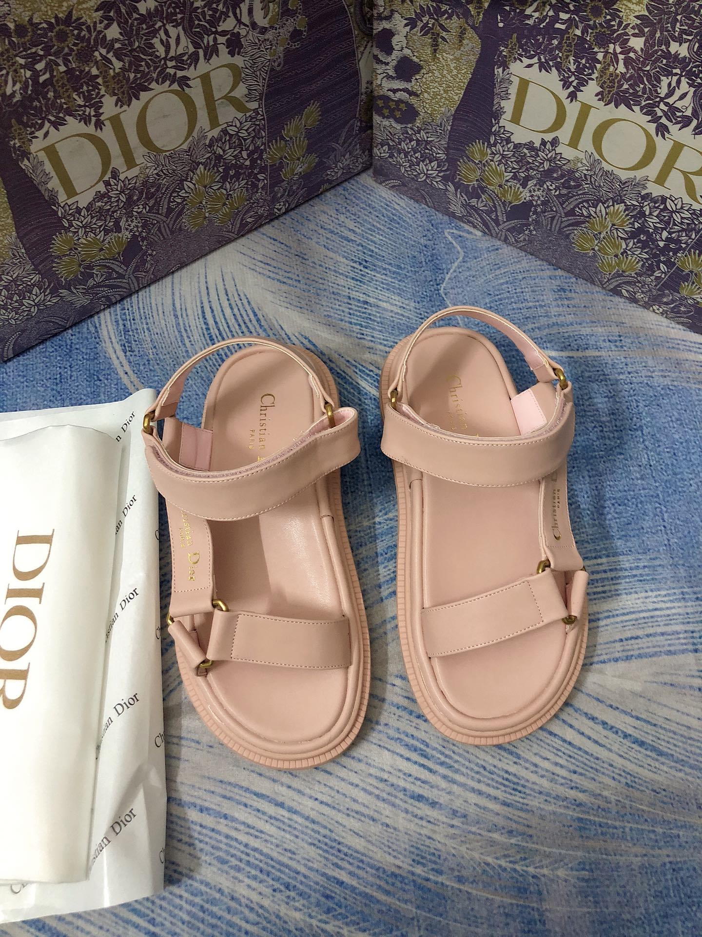 14D8Z   fashion sandals