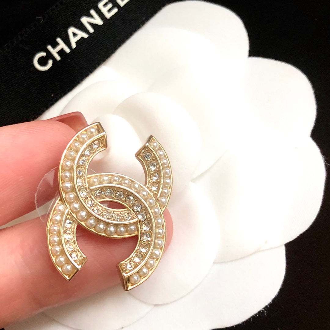 14C111E  Fashionable and high quality earrings