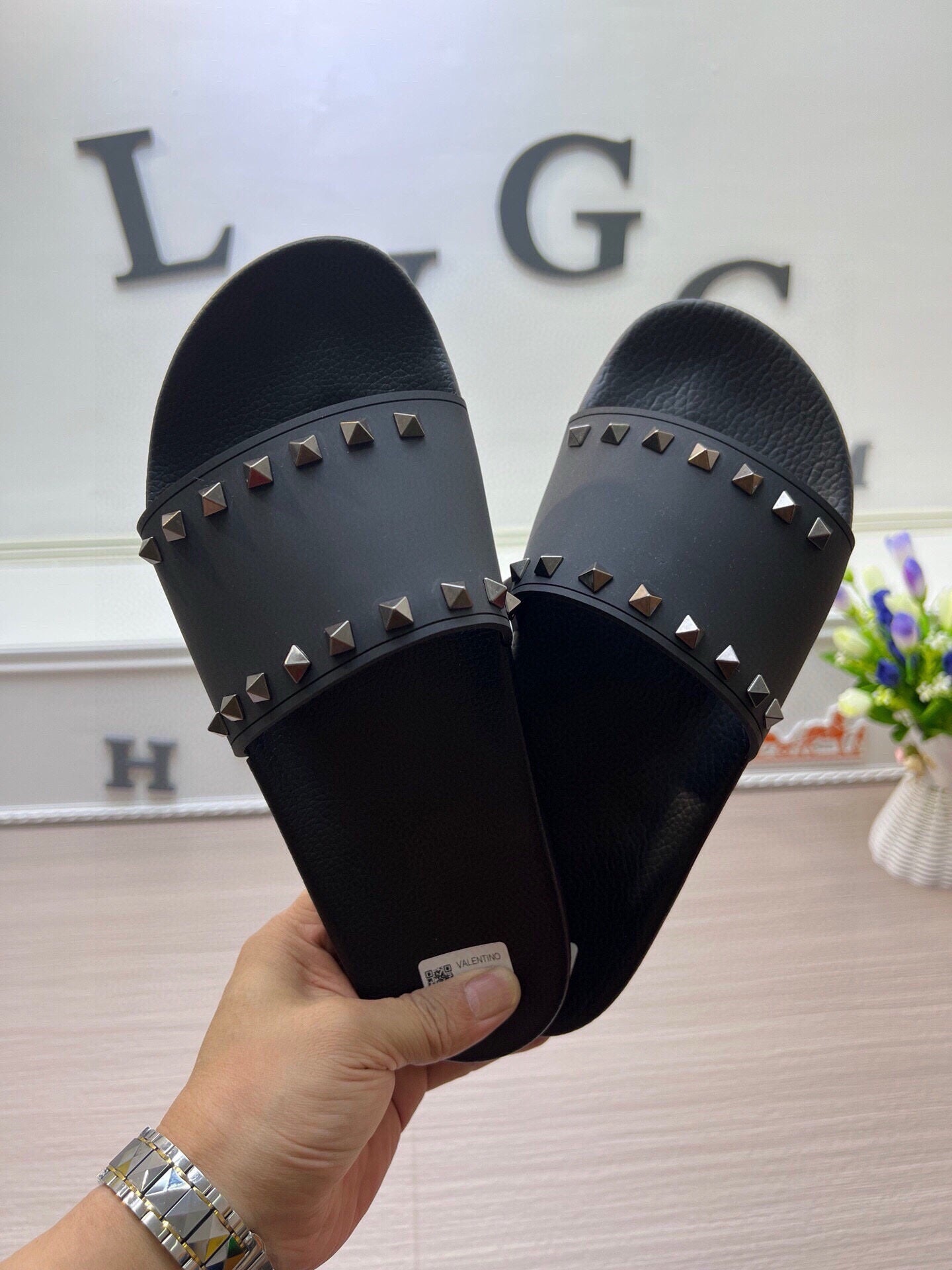 54VL52Z    fashion  slippers