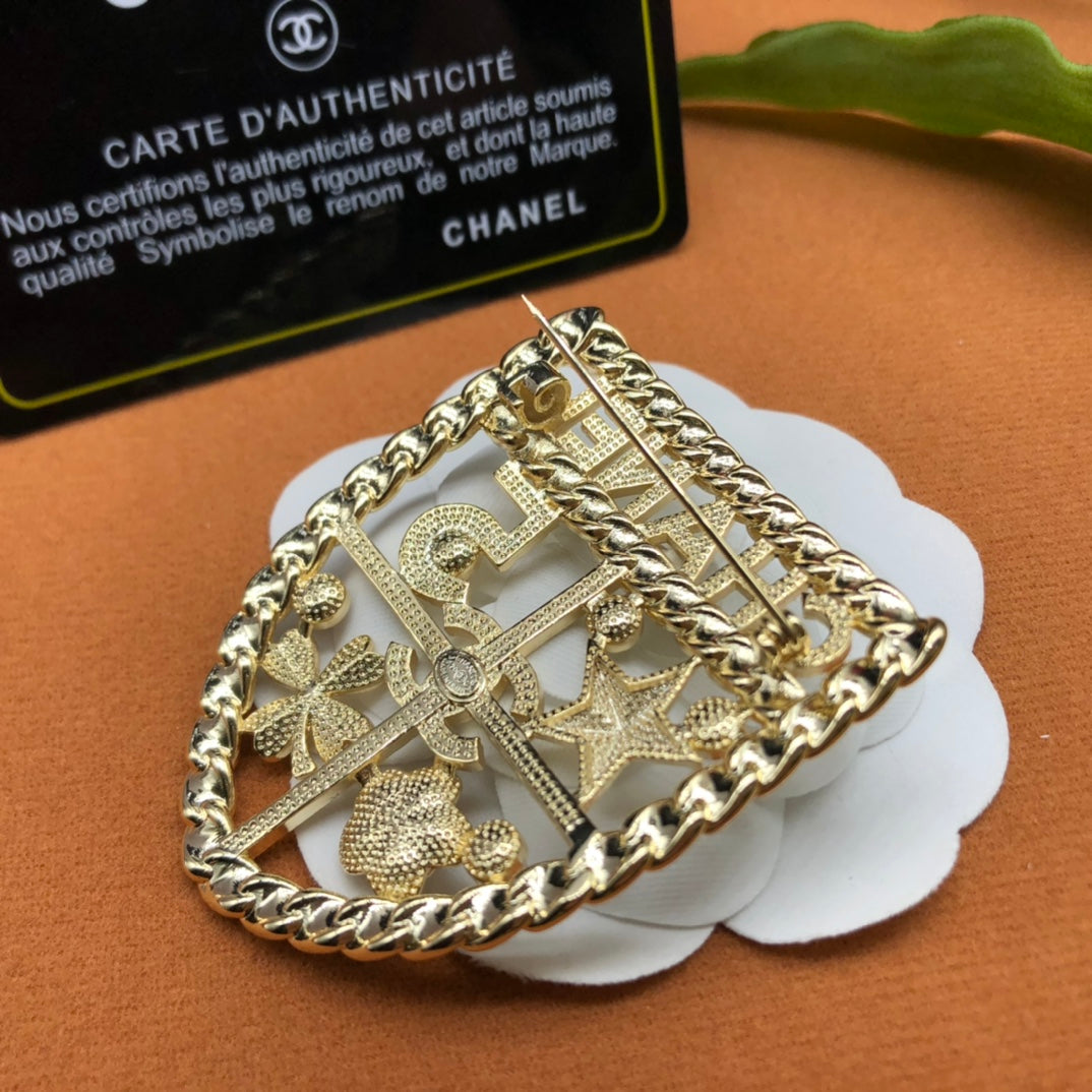 14C857X  Fashion Brooch