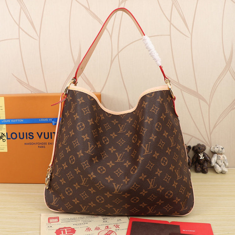 1E86B  Fashionable leather bag 