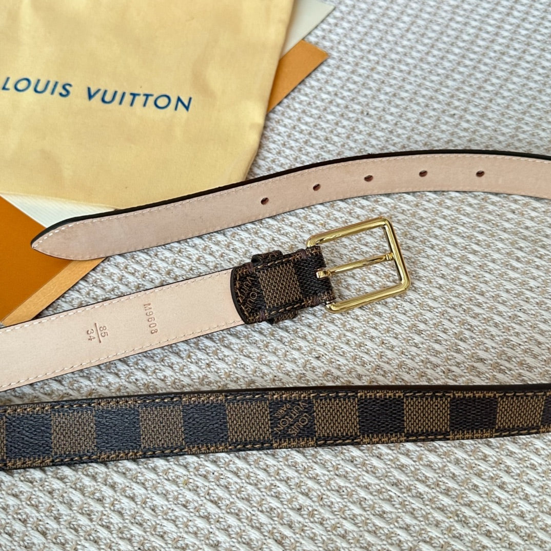 14E43P   (High quality leather belt With full package)