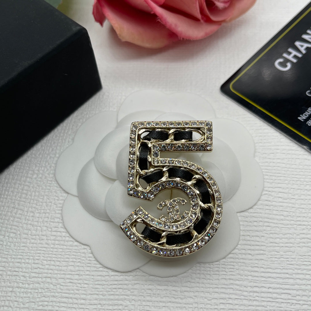 14C846E  Fashion Brooch