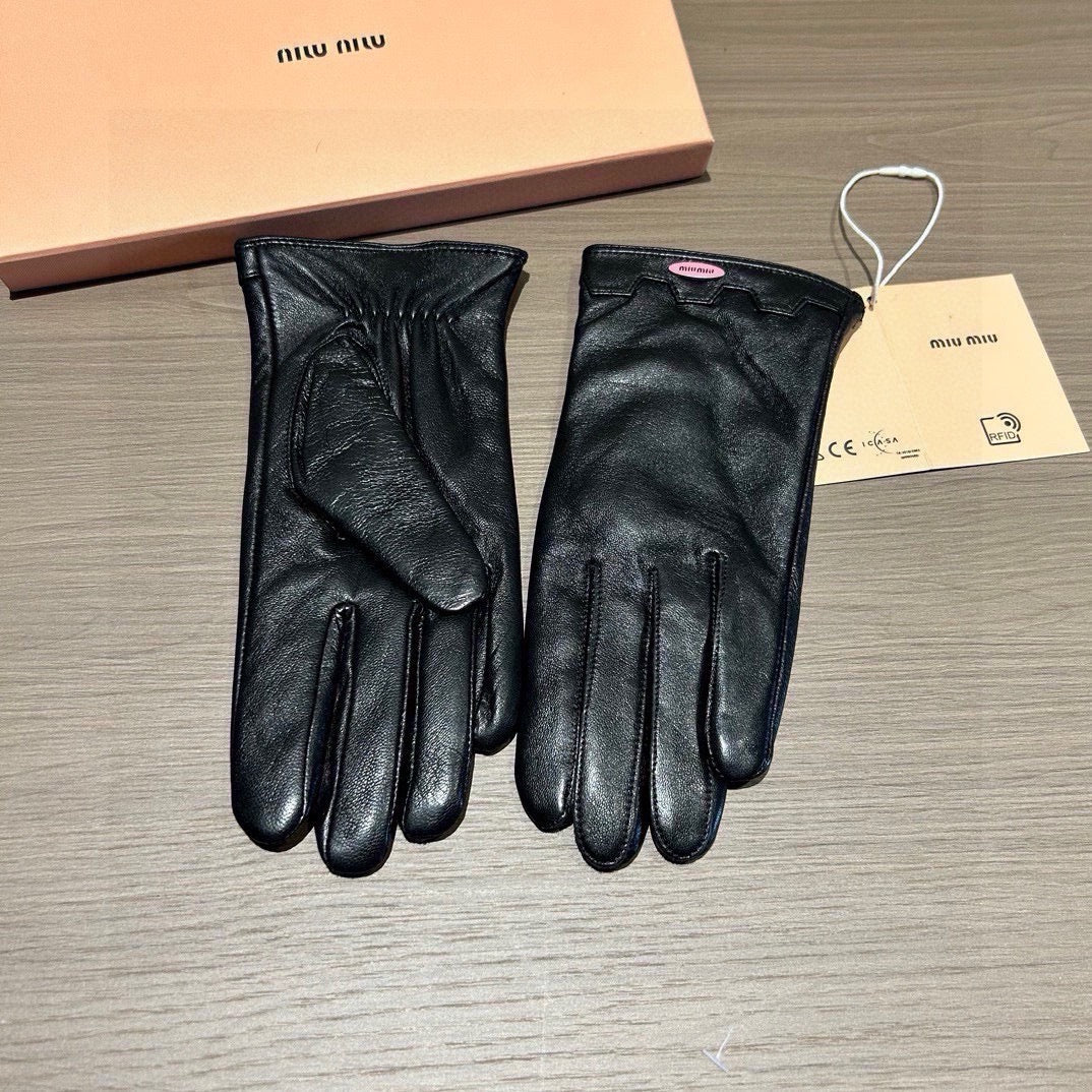 14A43S   High quality fashionable sheepskin gloves