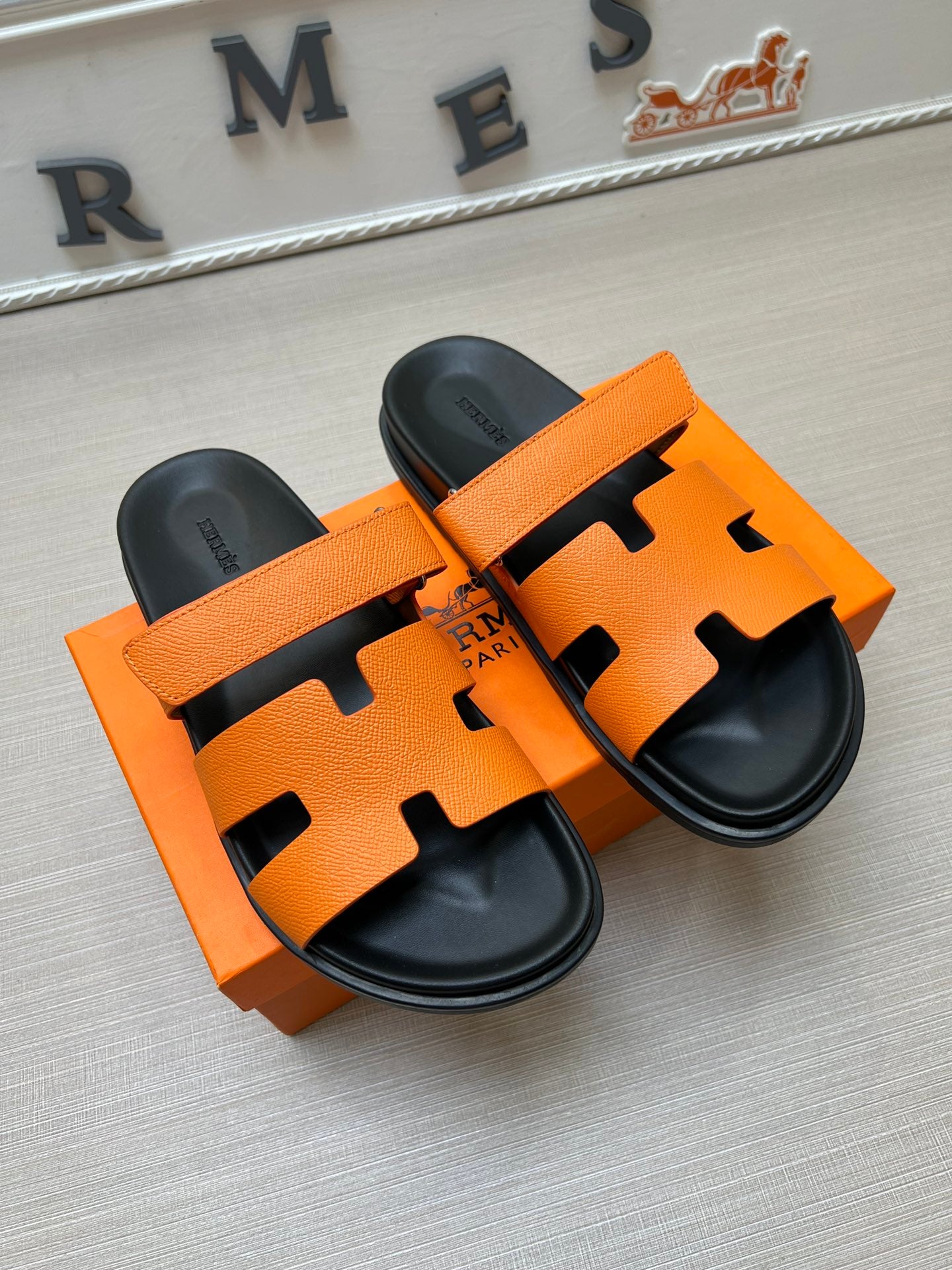 54H1Z    fashionslippers