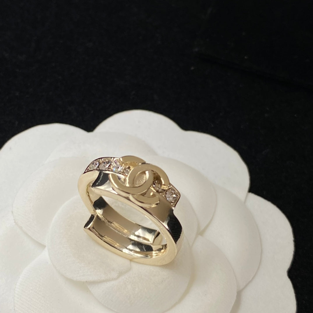 1YC380J  Fashion high -quality Rings