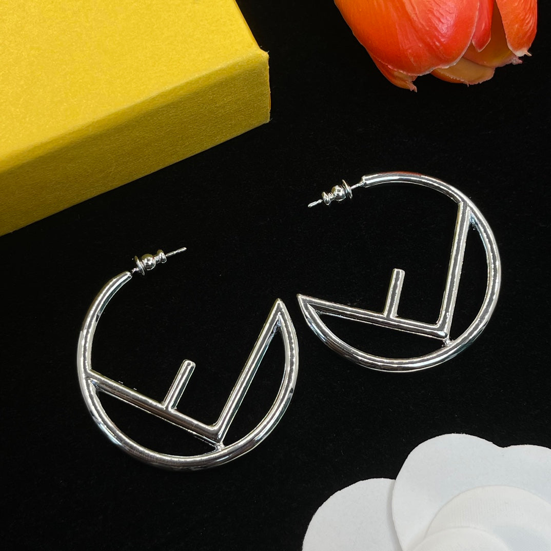 14F647E   Fashion Earrings