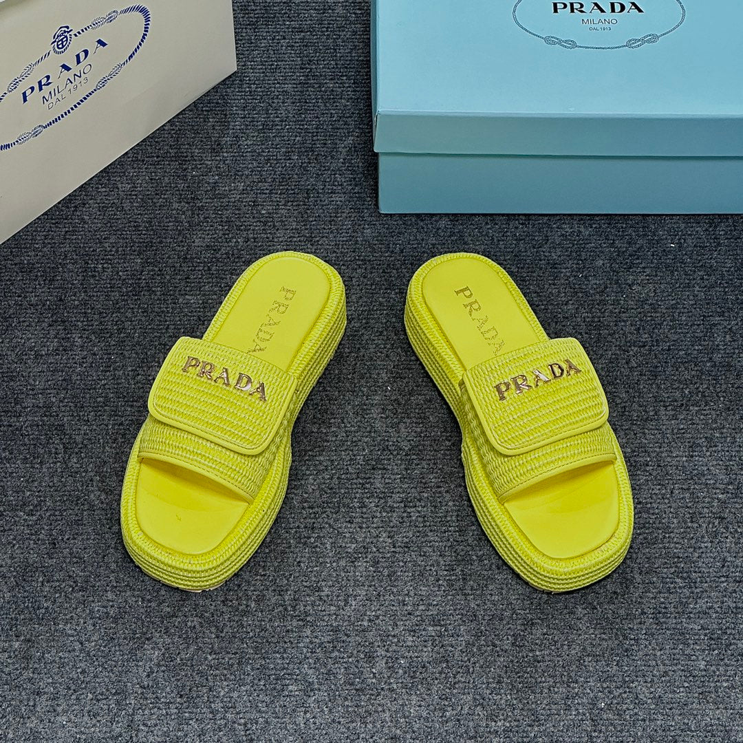 14PD24Z   fashion slippers