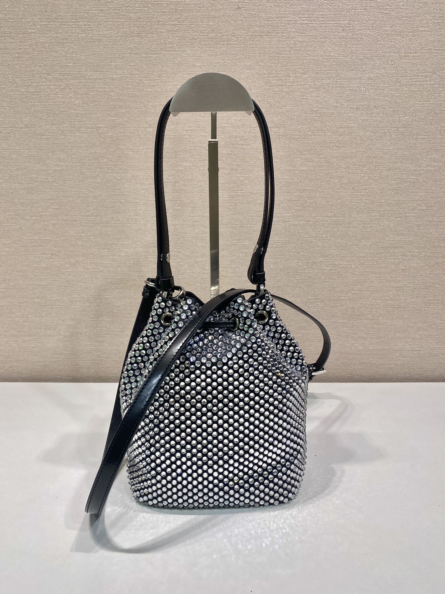 1XPD25B  Fashion bag