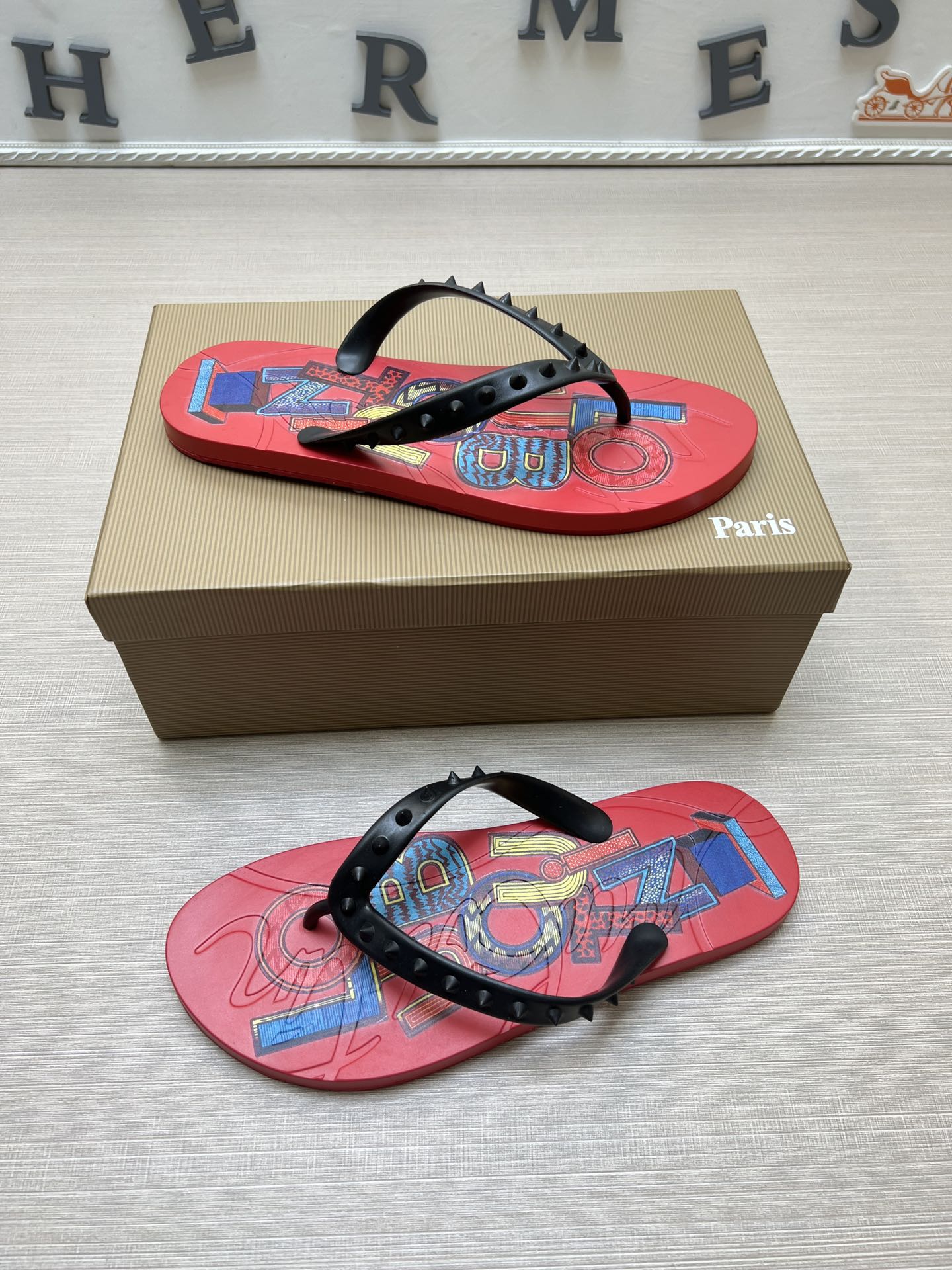 54A107Z   fashion slippers