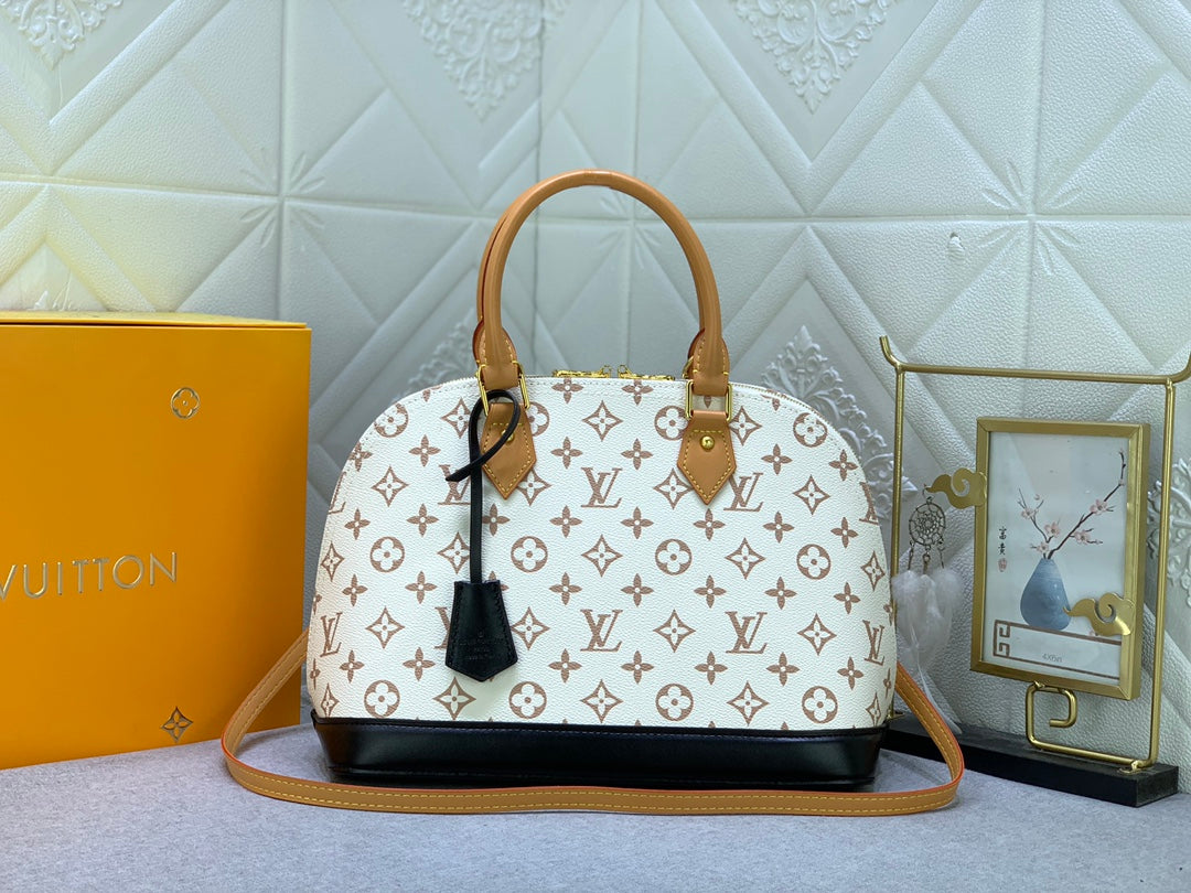 2XE336B  Fashionable leather bag 