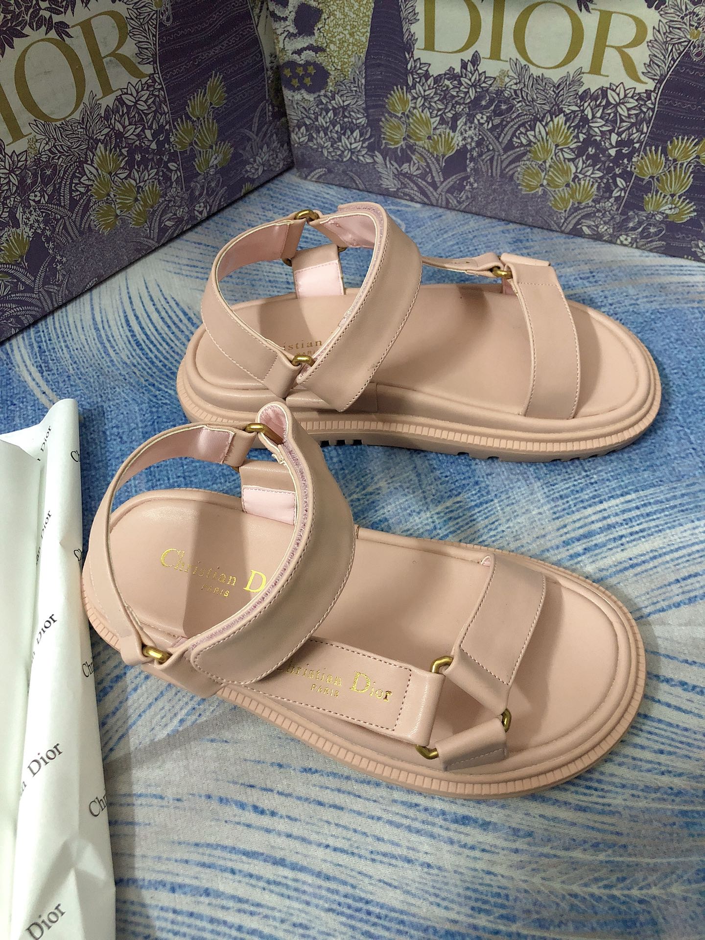 14D8Z   fashion sandals