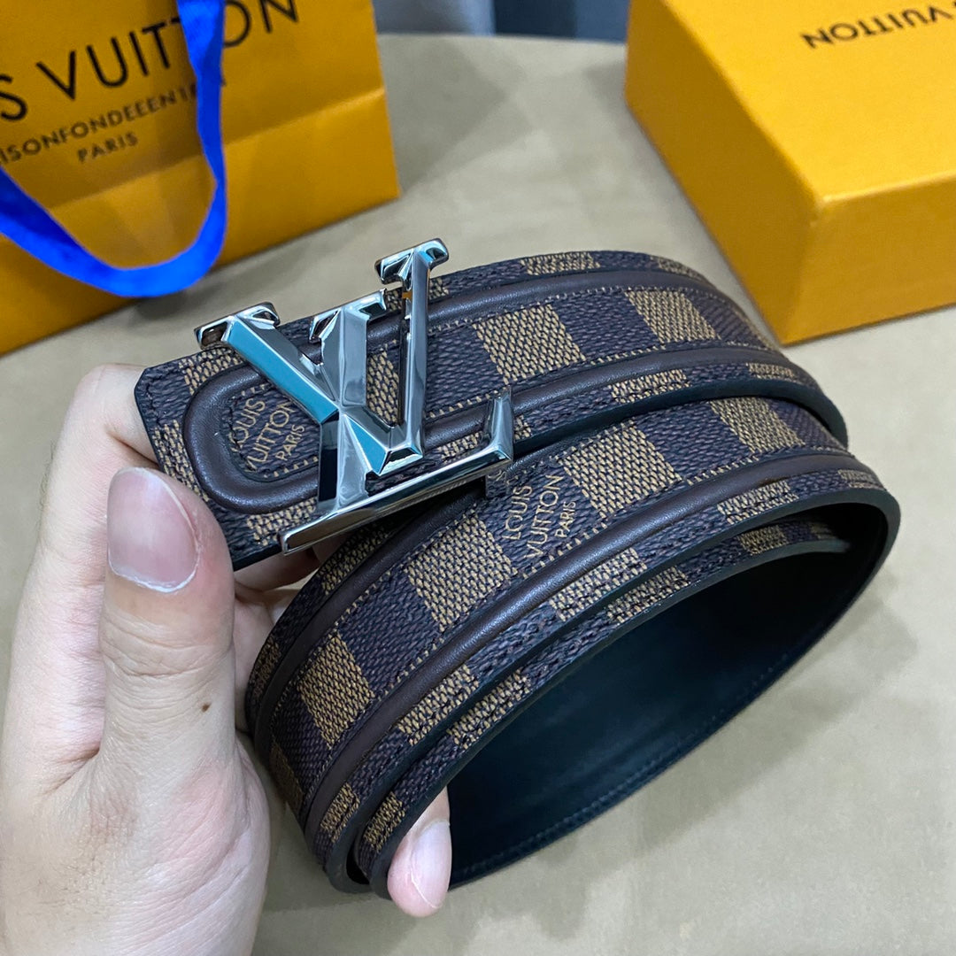 1: 1 High -quality head layer leather belt  1YE43P