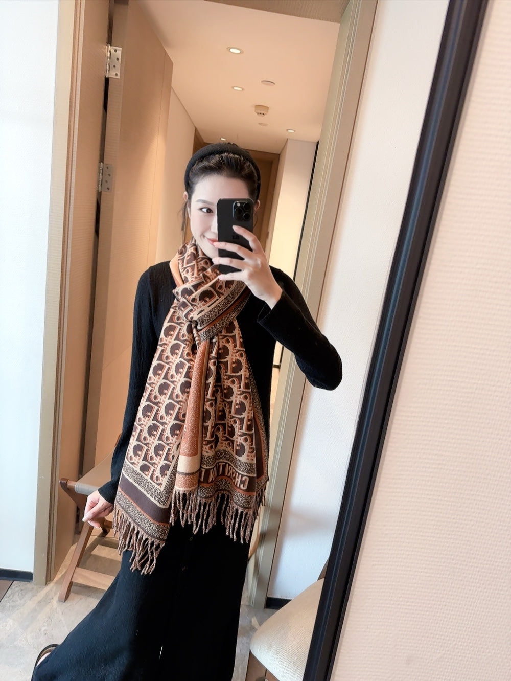 14D424W　 Fashion scarves