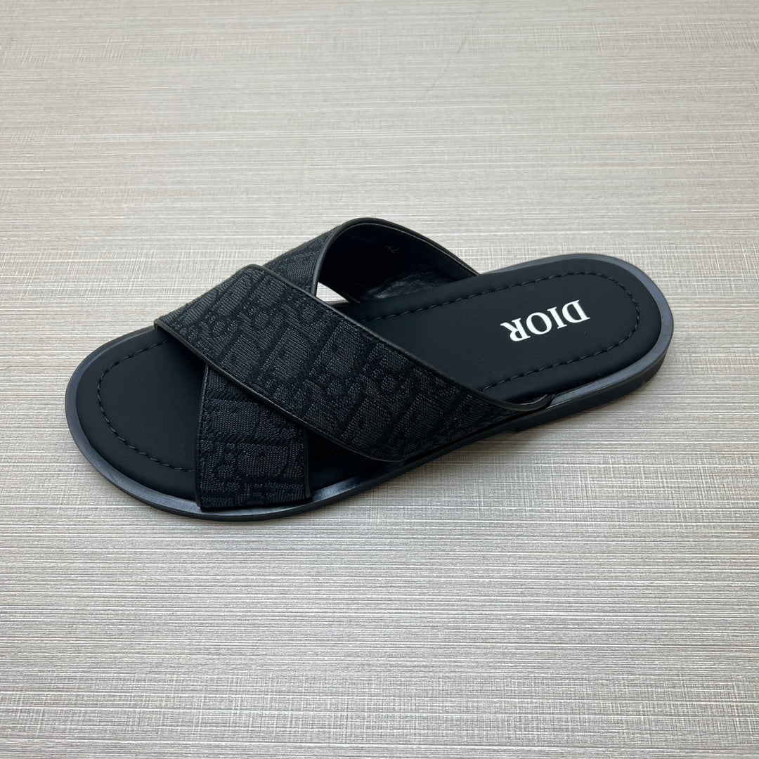 54D79Z   fashion  slippers