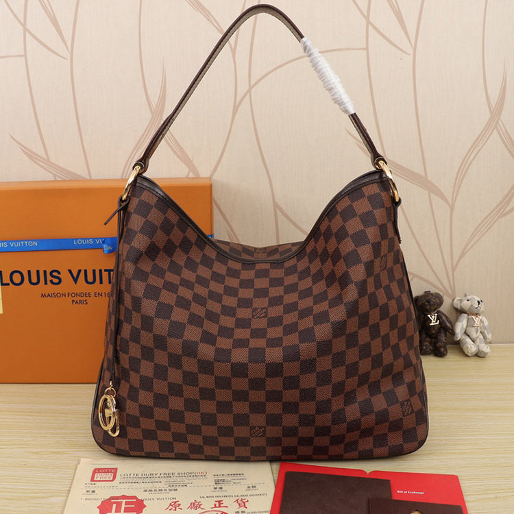 1E86B  Fashionable leather bag 