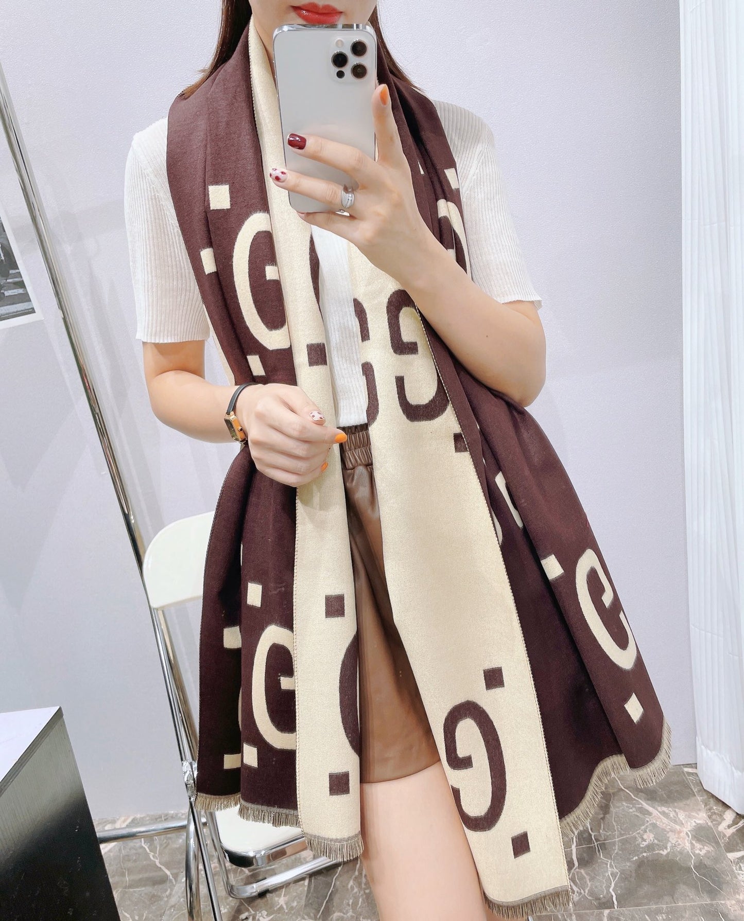 14B463W　 Fashion scarves