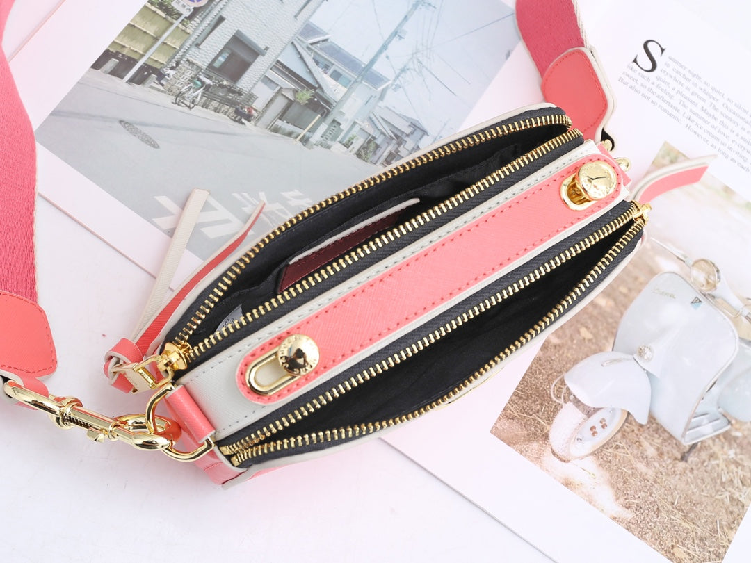 1XA31B  Fashionable leather bag 