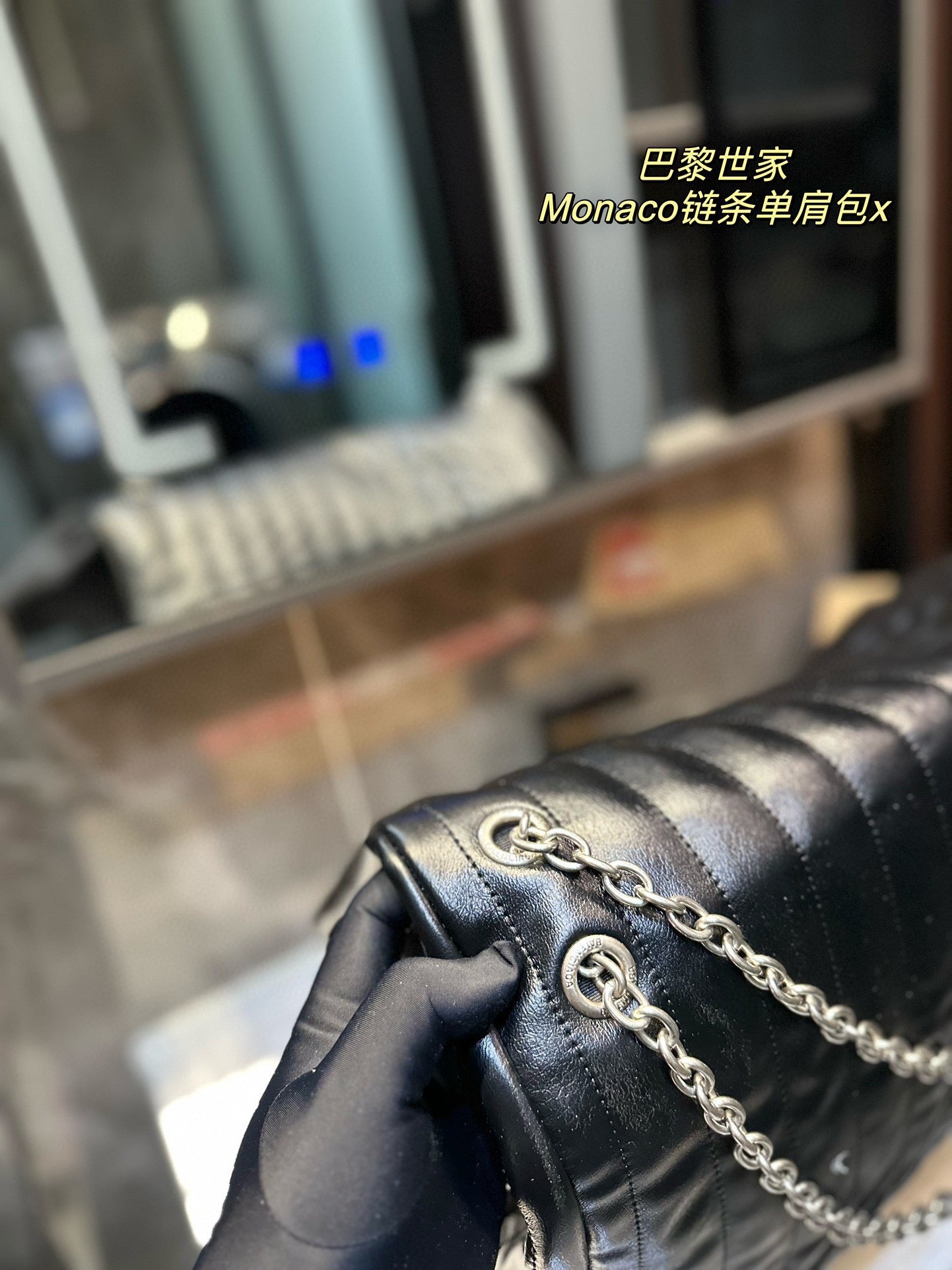 6XJ256B  Fashionable leather bag 