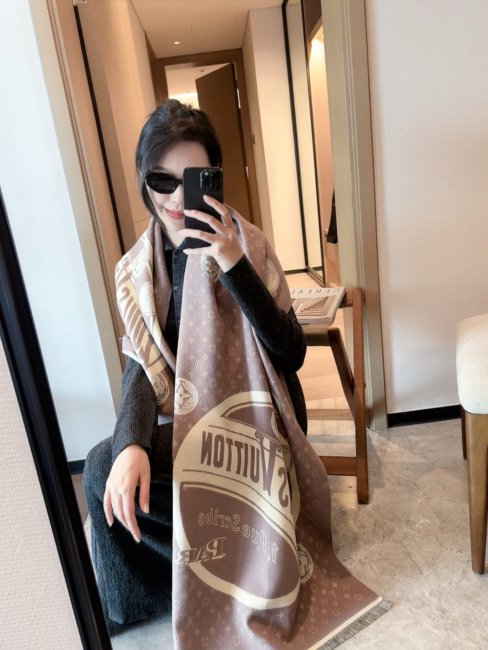 14E432W　 Fashion scarves