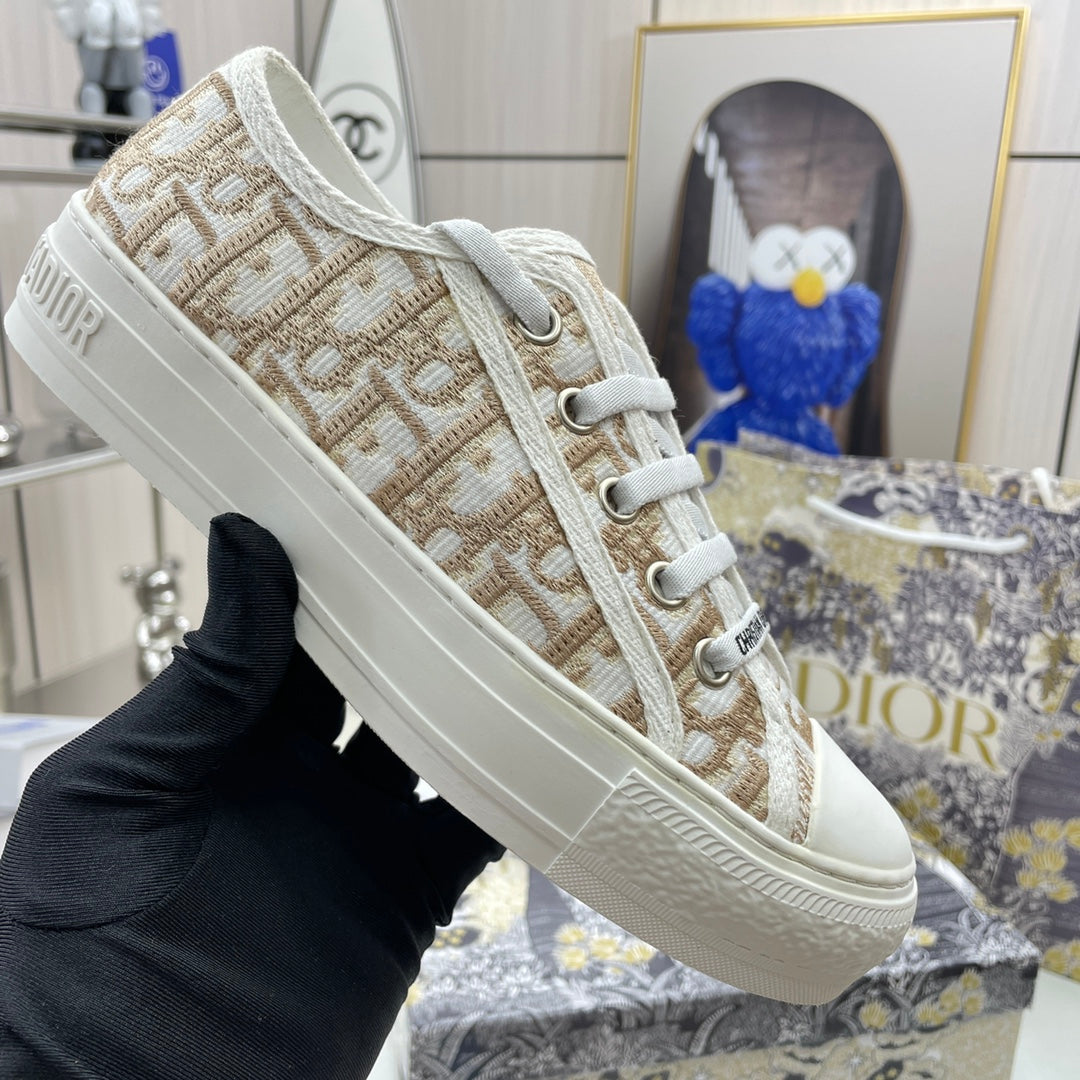 1XD65Z Fashionable shoes