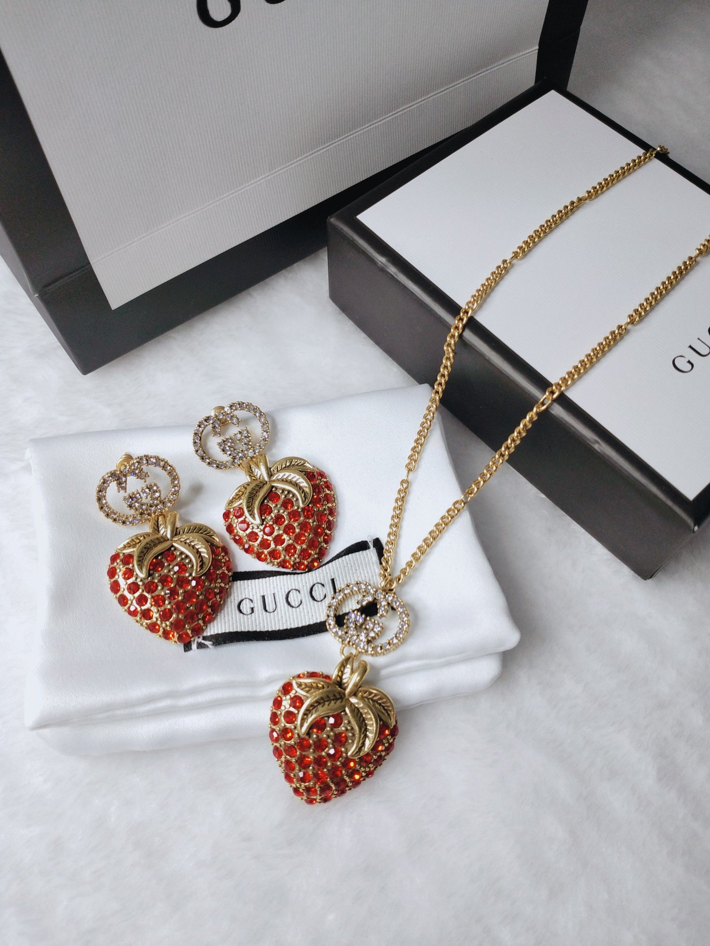 14B488X  Fashionable and high quality Earrings Necklaces