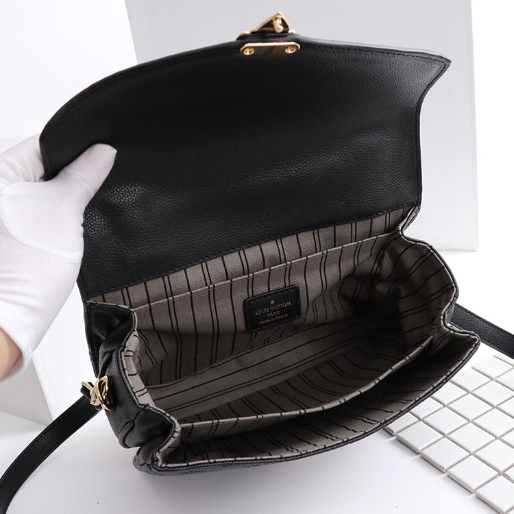 AE92B  Fashionable leather bag 