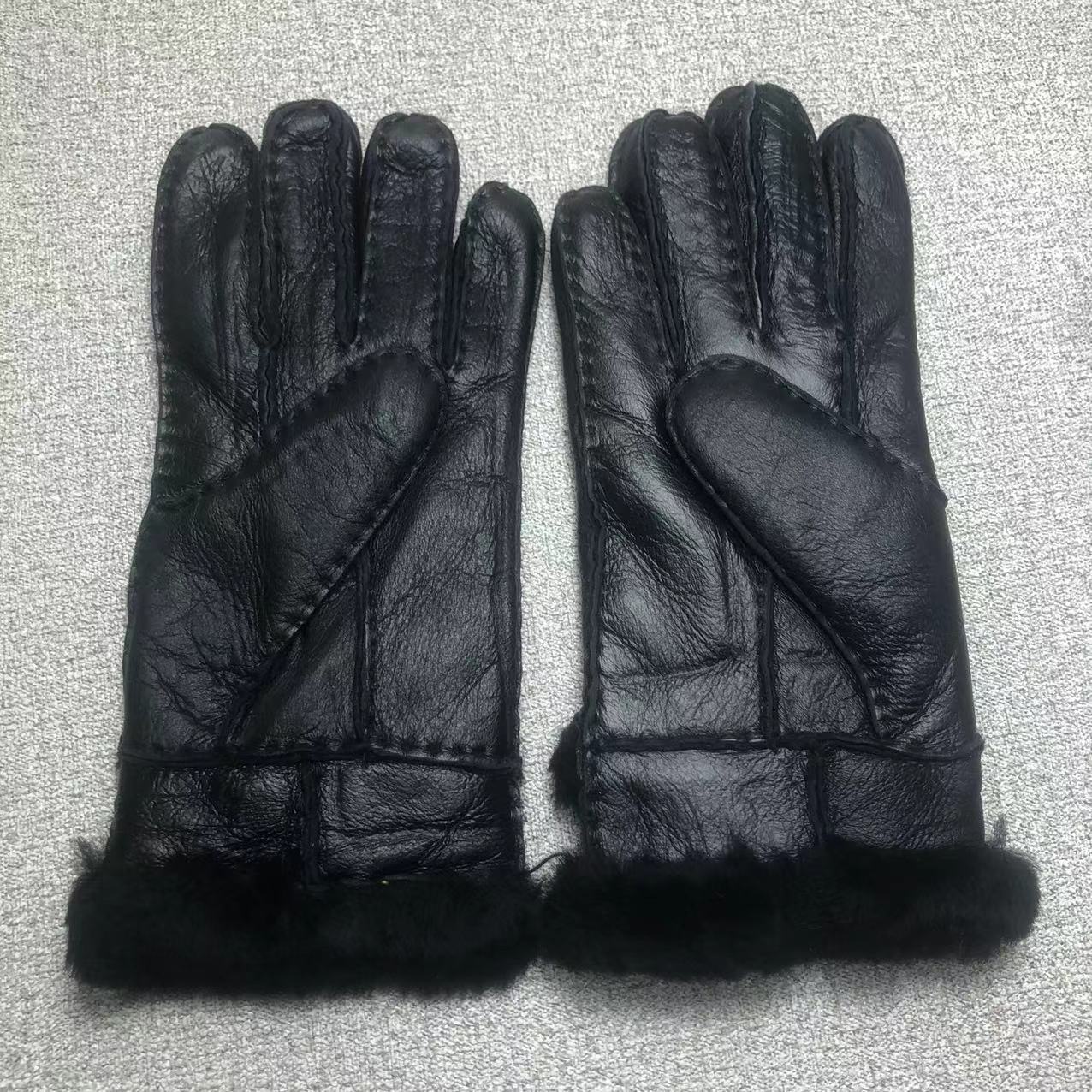 24A77S   Fashion gloves