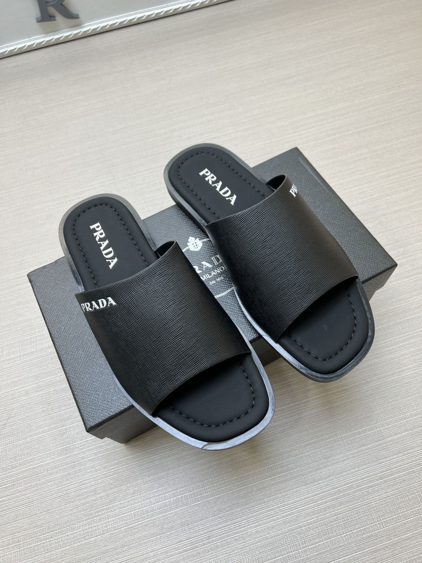 54PD72Z   fashion  slippers