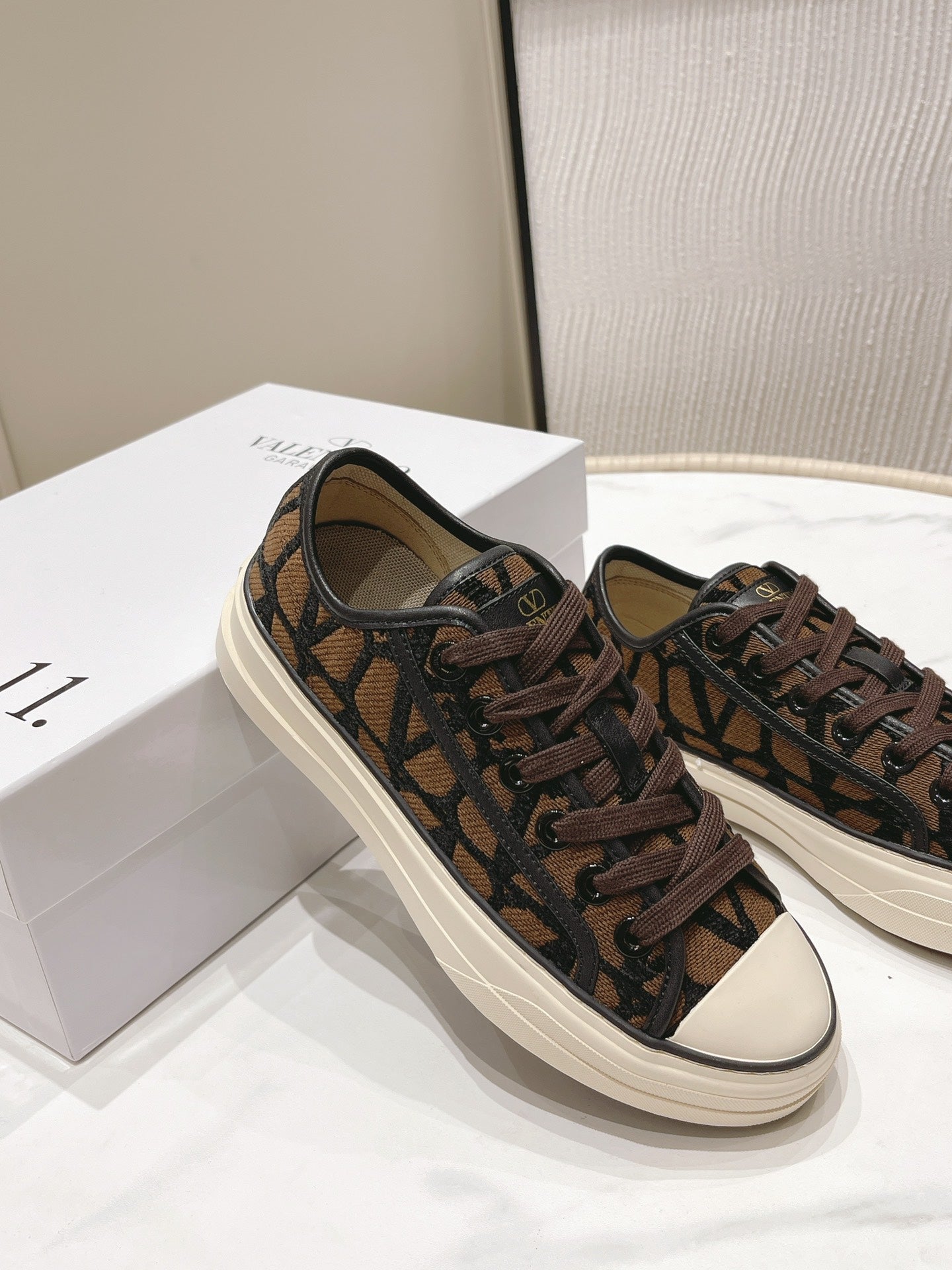 1YVL67Z  1：1High quality casual shoes