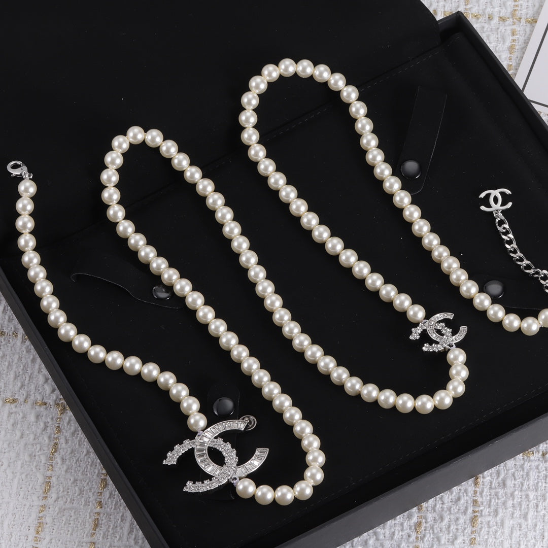 14C824K   Fashion Necklaces