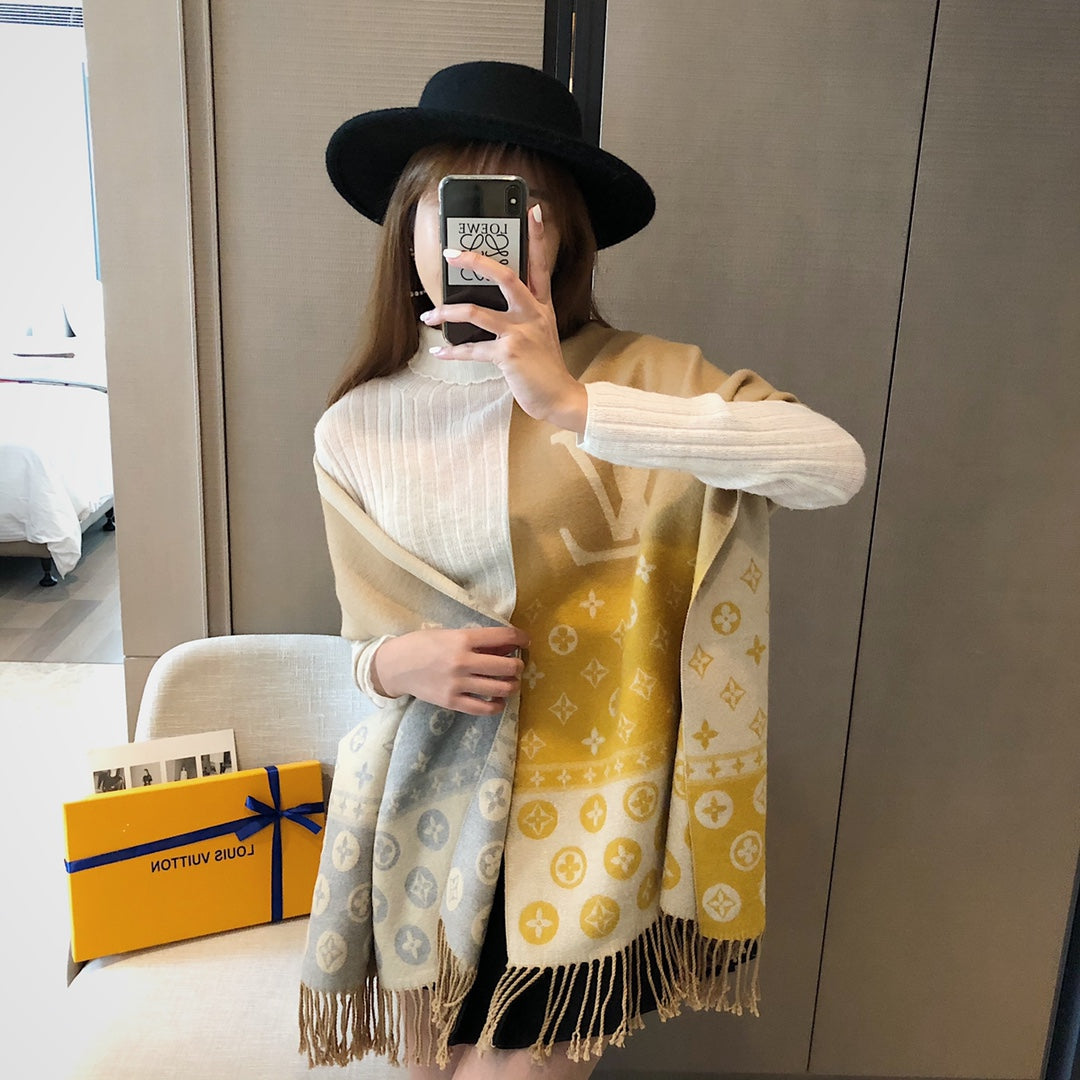 14E467W　 Fashion scarves