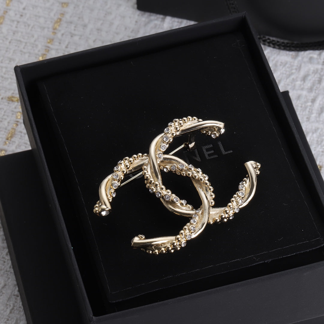 1YC8H  Fashionable high -quality Brooch