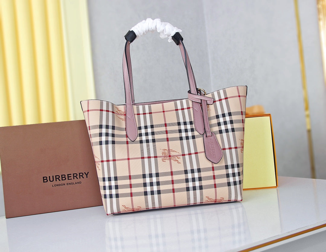 2XR267B  Fashionable leather bag 