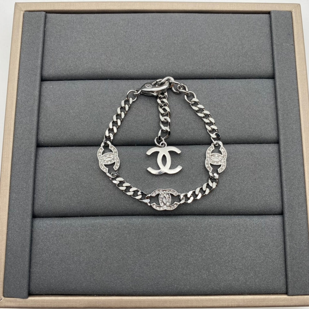 1NC81X Fashionable high -quality necklace bracelet