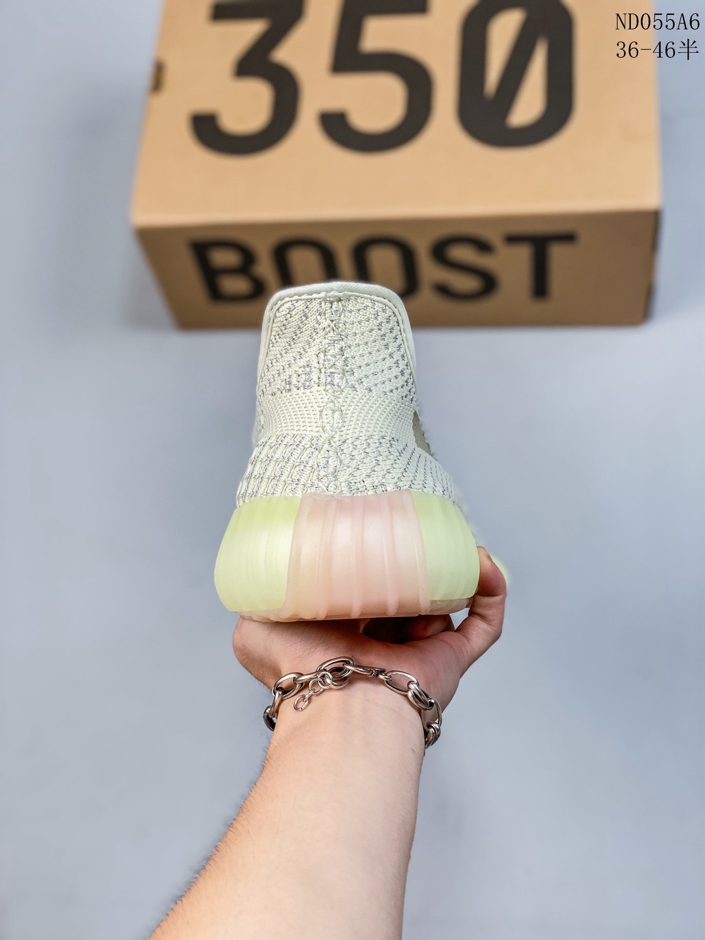 4YA74Z  Yeezy Fashion Sneakers (No Box, August-October Big Sale)